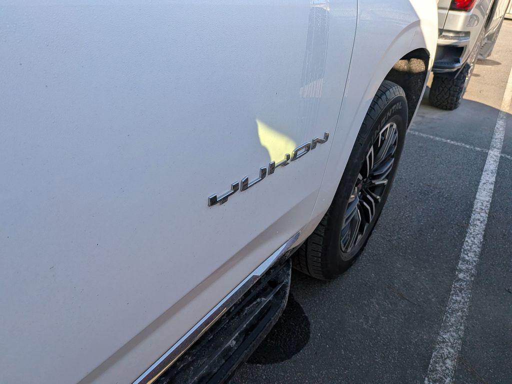 used 2025 GMC Yukon XL car