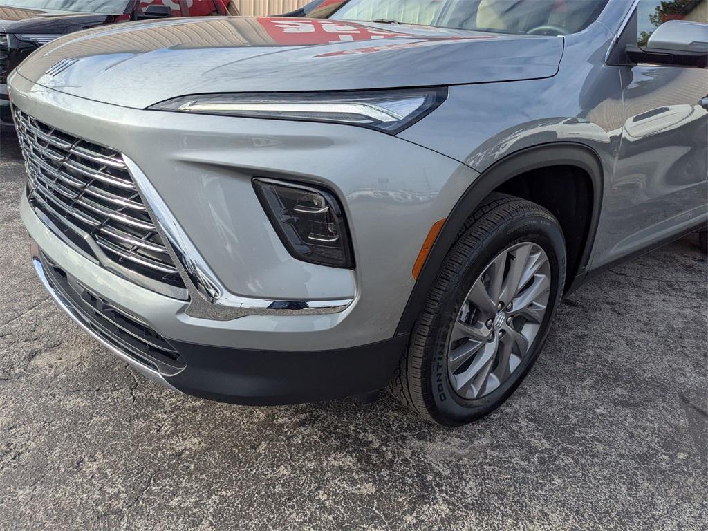 used 2025 Buick Enclave car, priced at $40,895