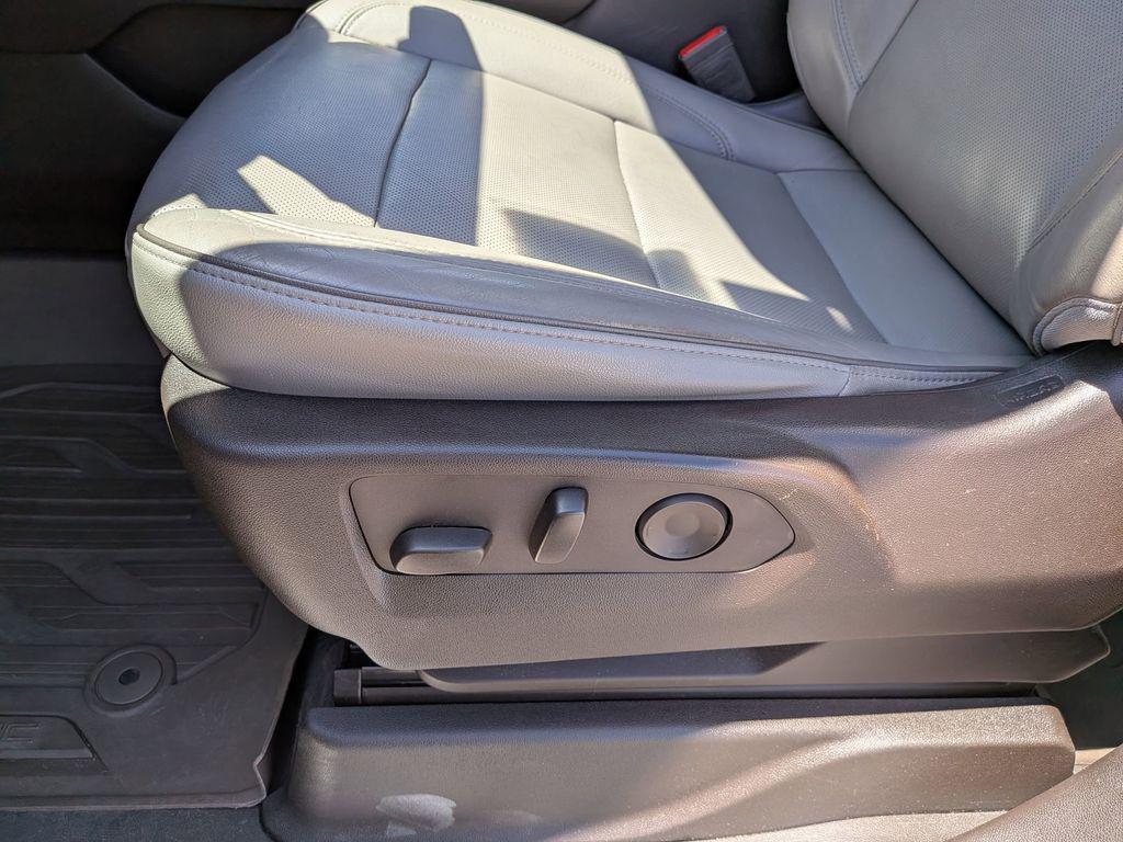 used 2021 GMC Yukon car, priced at $38,998