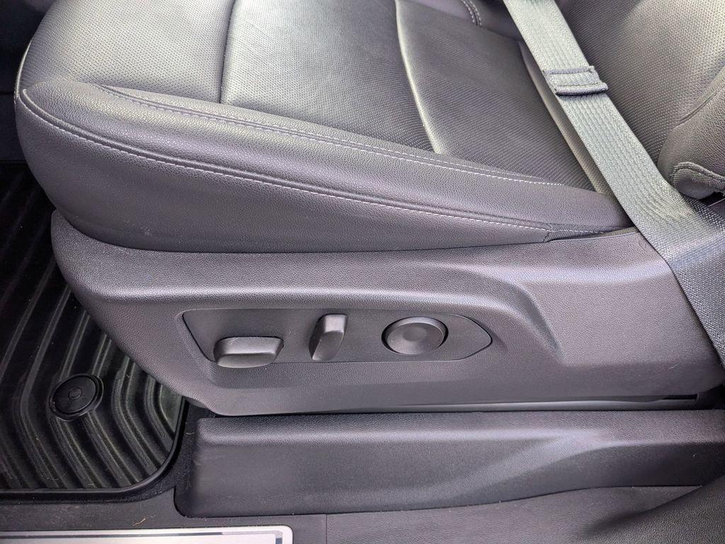 used 2025 Chevrolet Silverado 1500 car, priced at $54,895