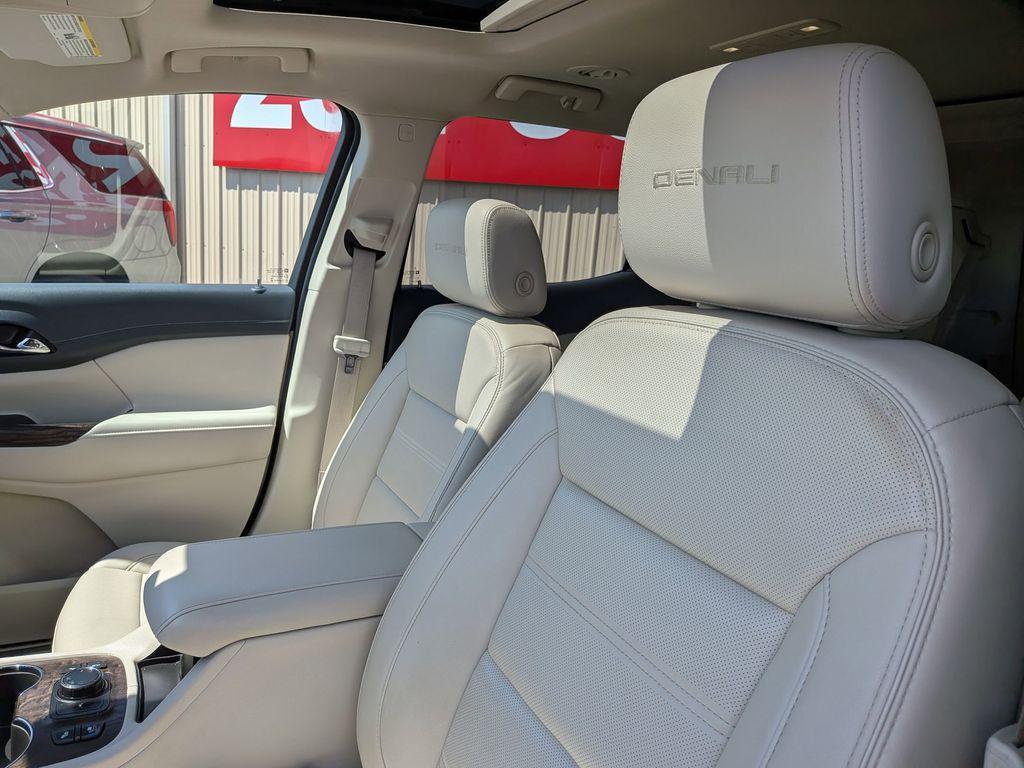 used 2023 GMC Acadia car, priced at $33,599