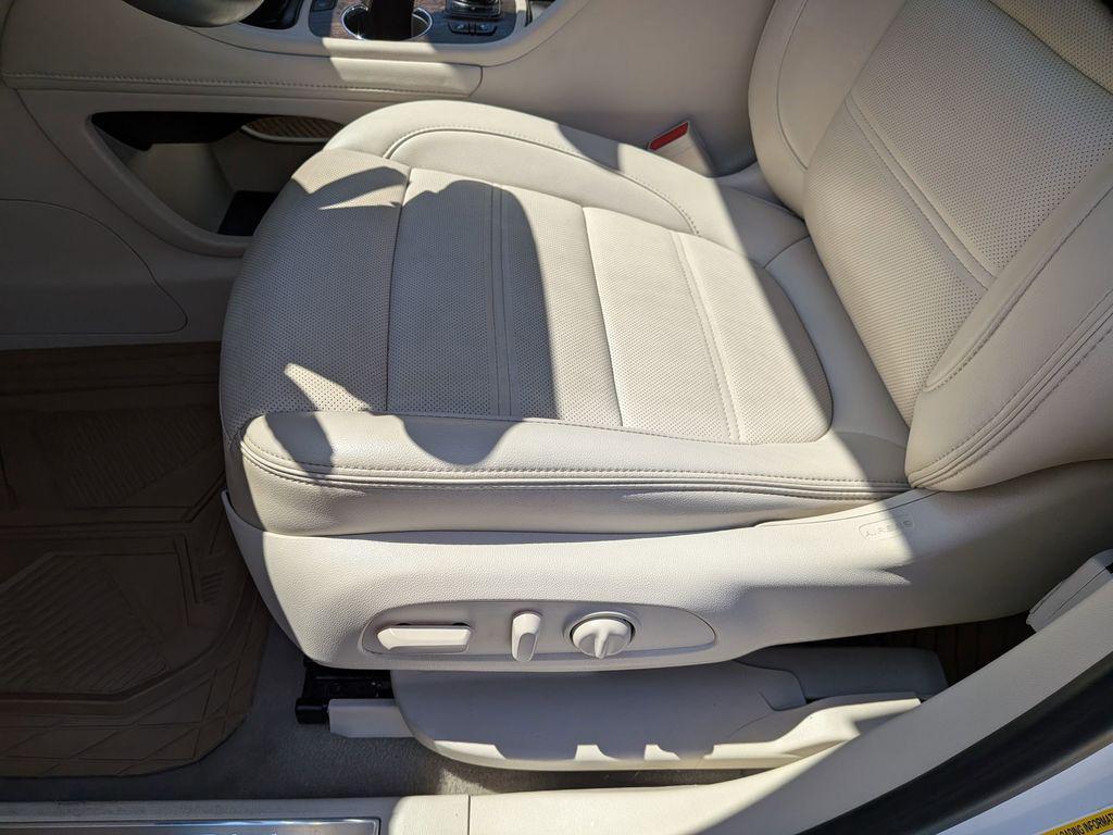 used 2023 GMC Acadia car, priced at $33,599