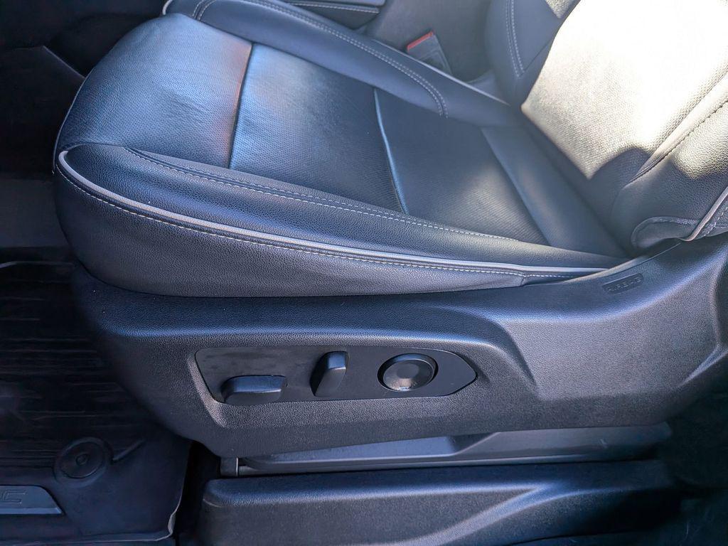 used 2023 GMC Yukon XL car, priced at $46,000