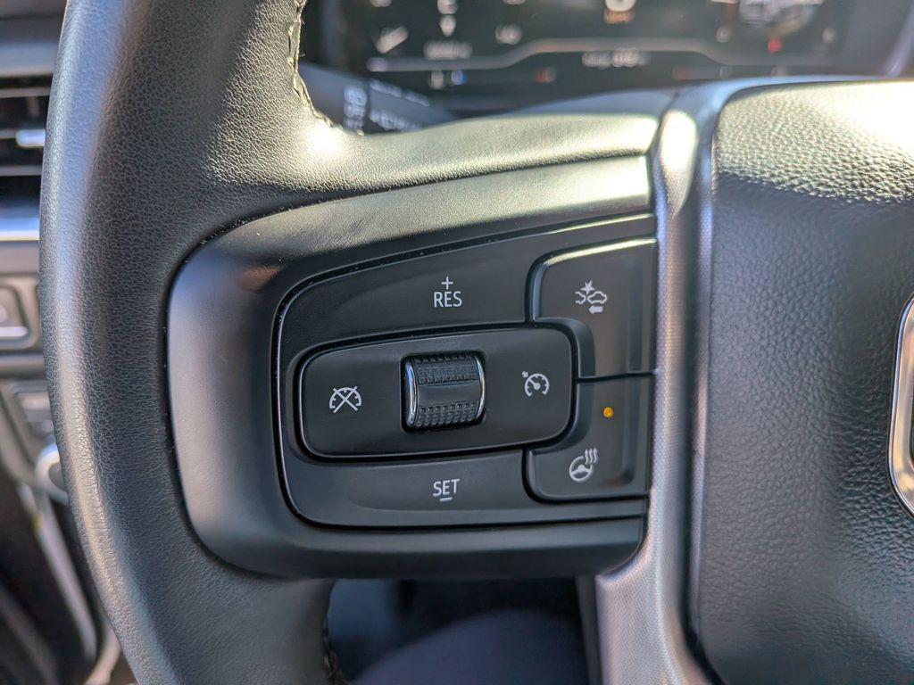 used 2023 GMC Yukon XL car, priced at $46,000