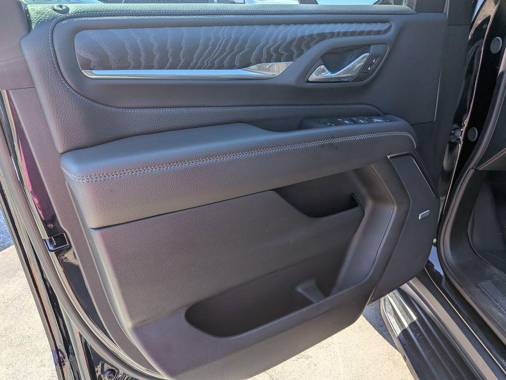 used 2024 GMC Yukon XL car, priced at $79,998