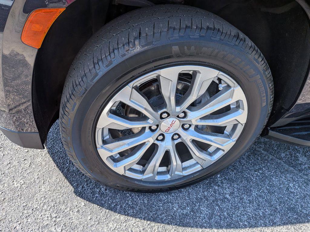 used 2024 GMC Yukon car, priced at $68,995