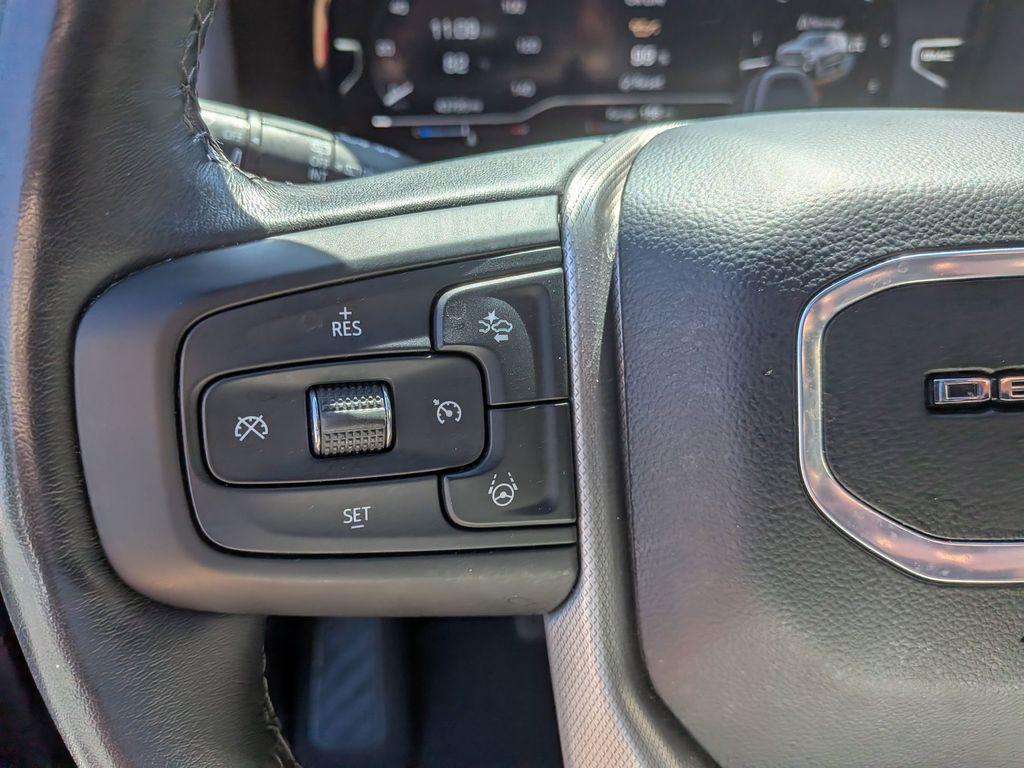 used 2024 GMC Yukon car, priced at $68,995