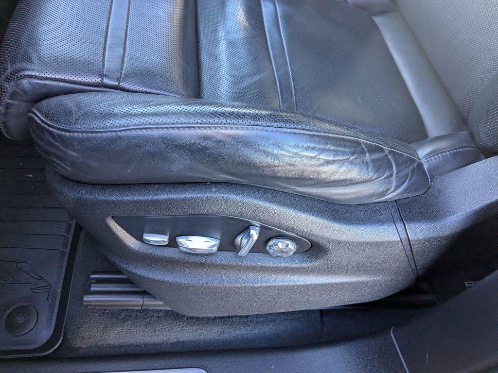 used 2019 Porsche Cayenne car, priced at $30,895