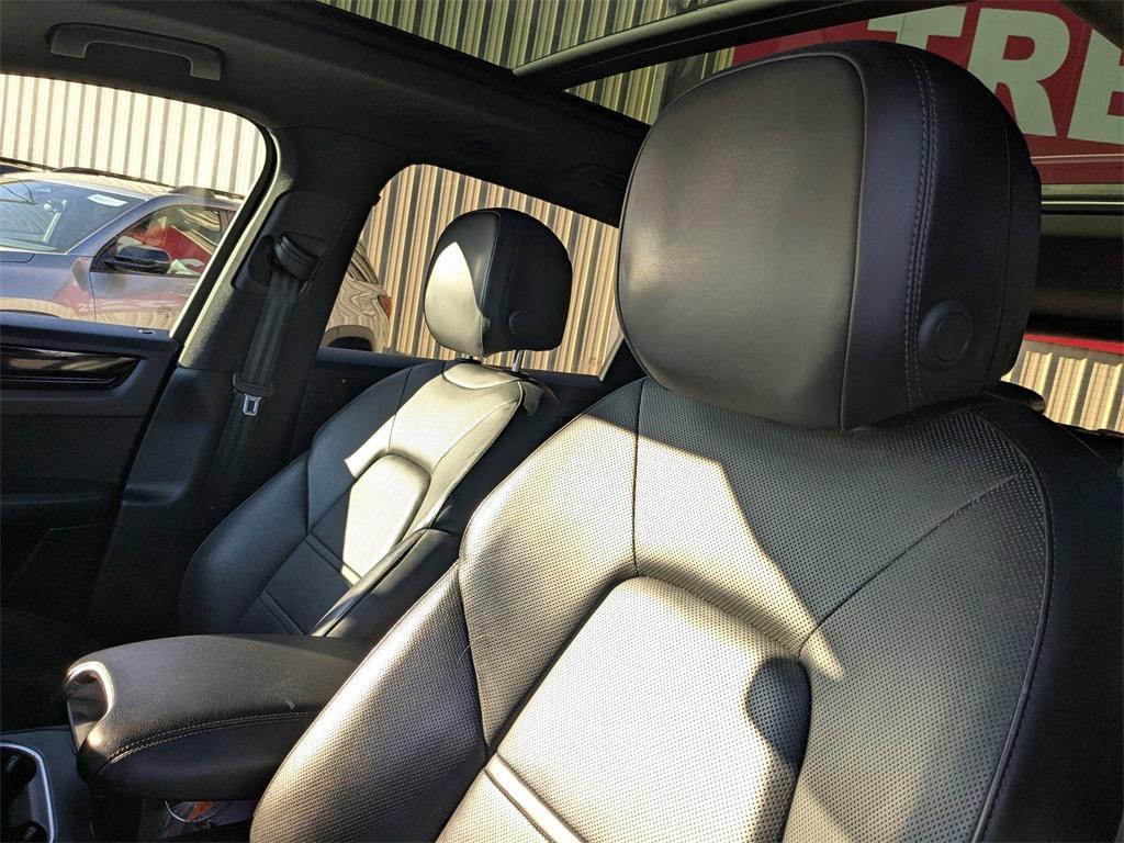 used 2019 Porsche Cayenne car, priced at $32,595