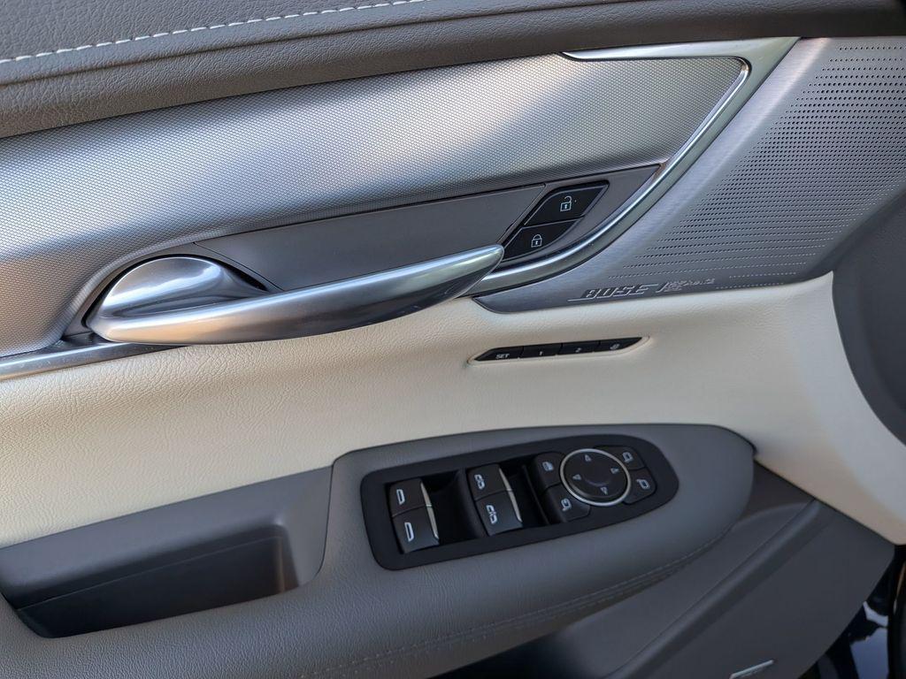 used 2025 Cadillac XT5 car, priced at $41,998