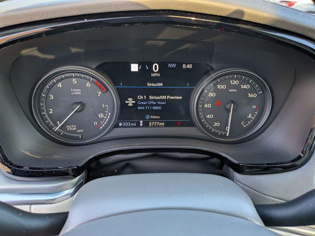 used 2025 Cadillac XT5 car, priced at $41,998