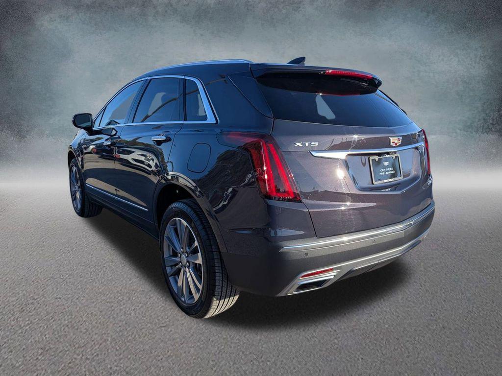 used 2025 Cadillac XT5 car, priced at $41,998