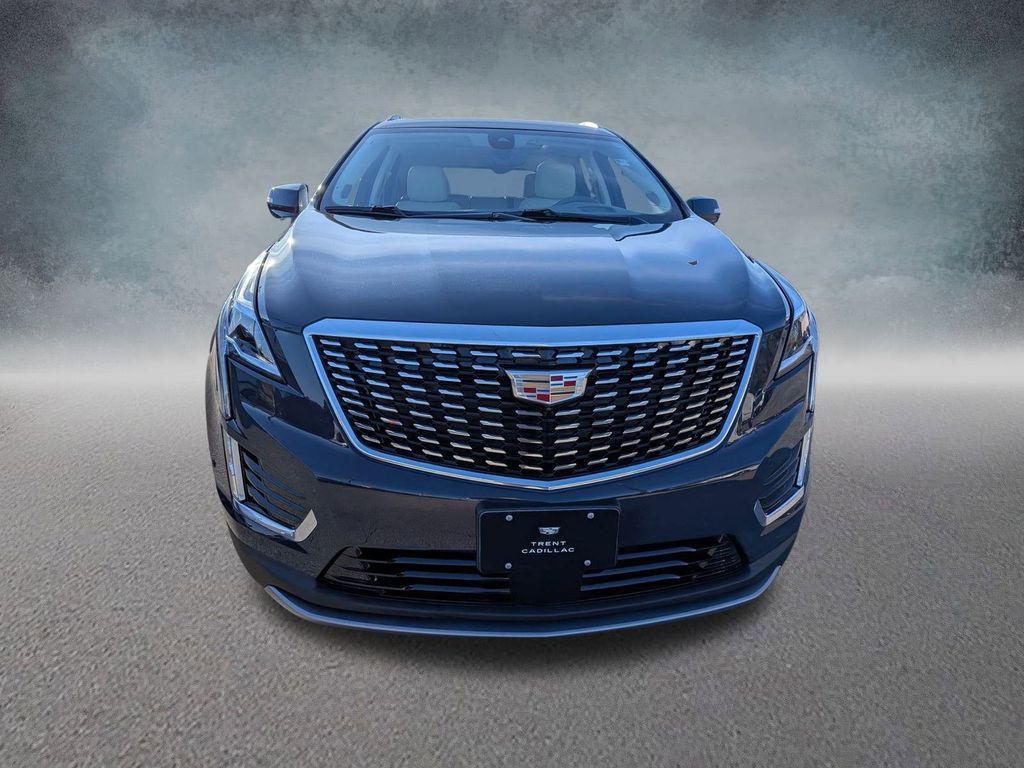 used 2025 Cadillac XT5 car, priced at $41,998