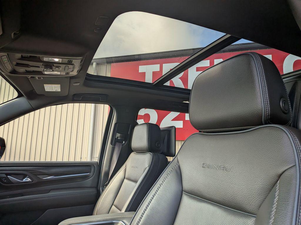 used 2023 GMC Yukon XL car, priced at $65,995