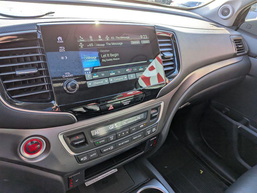 used 2022 Honda Pilot car, priced at $31,000