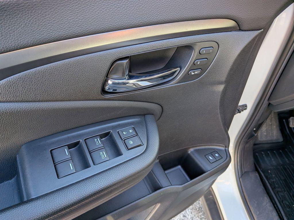 used 2022 Honda Pilot car, priced at $31,000