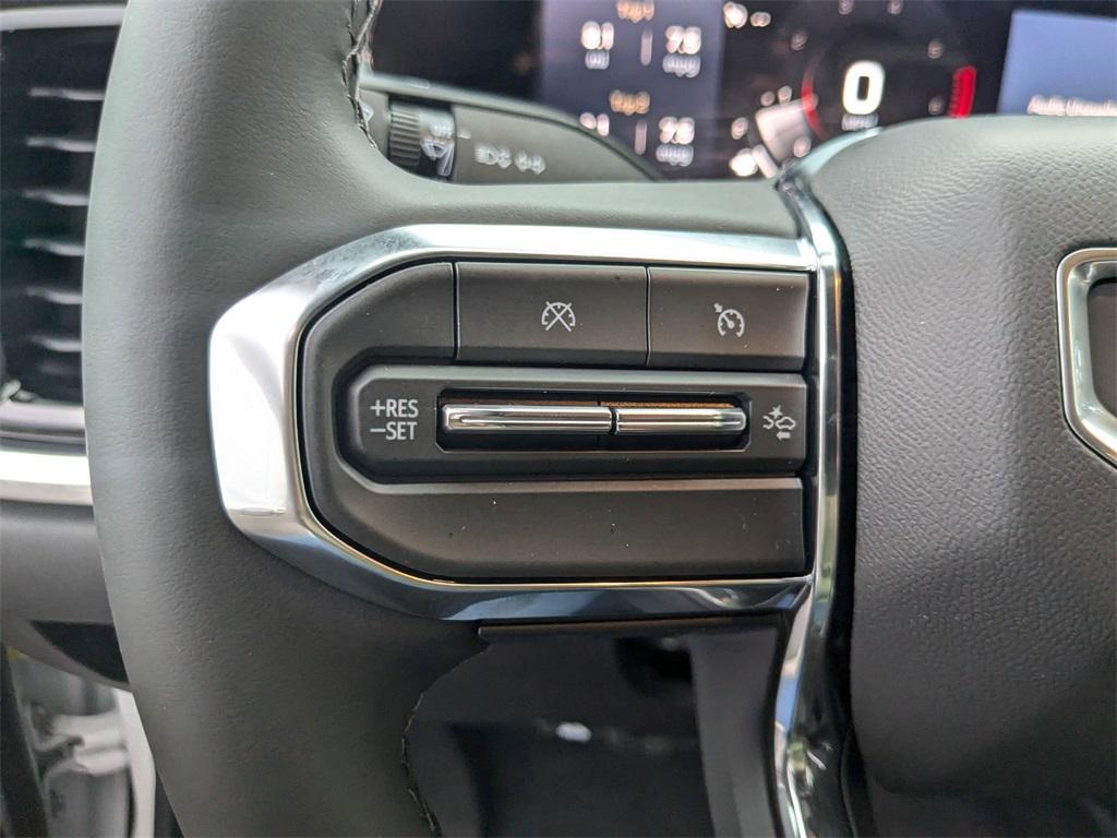 new 2025 GMC Canyon car, priced at $37,867