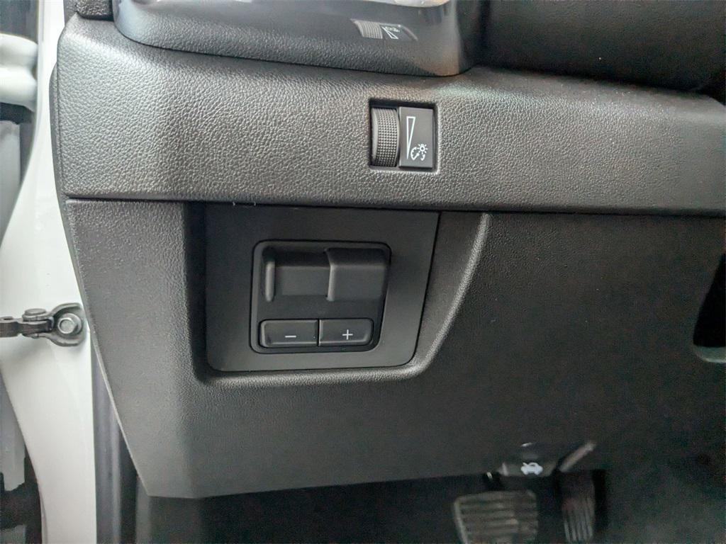 new 2025 GMC Canyon car, priced at $37,867