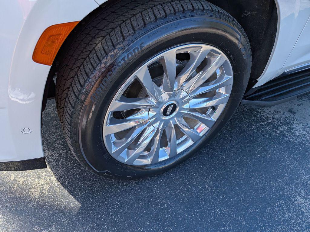 used 2023 Cadillac Escalade ESV car, priced at $84,998