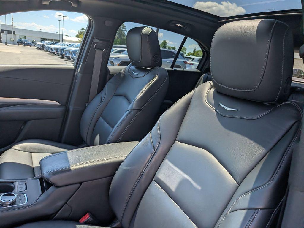 used 2023 Cadillac XT4 car, priced at $22,495
