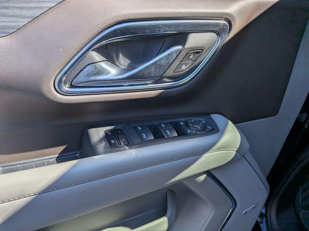 used 2023 GMC Yukon XL car, priced at $57,495