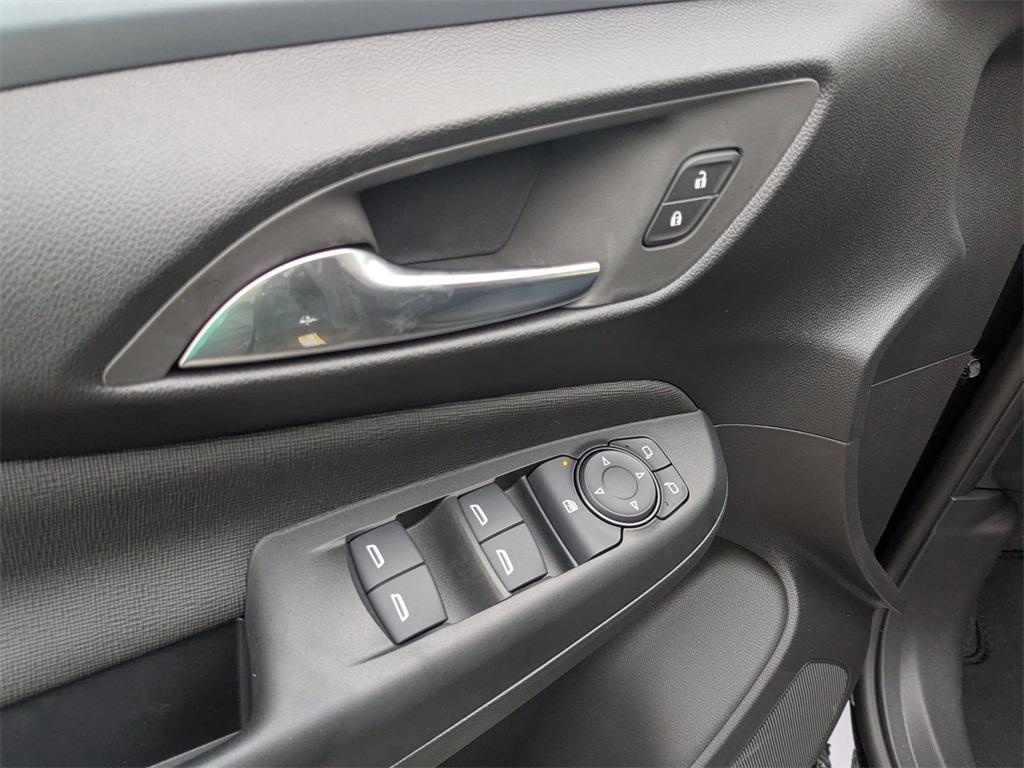 new 2025 Buick Envista car, priced at $26,725