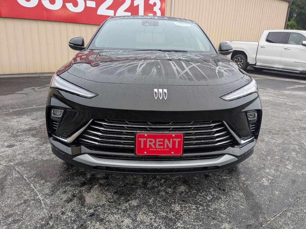 new 2025 Buick Envista car, priced at $26,725