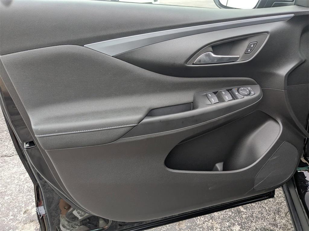 new 2025 Buick Envista car, priced at $26,725