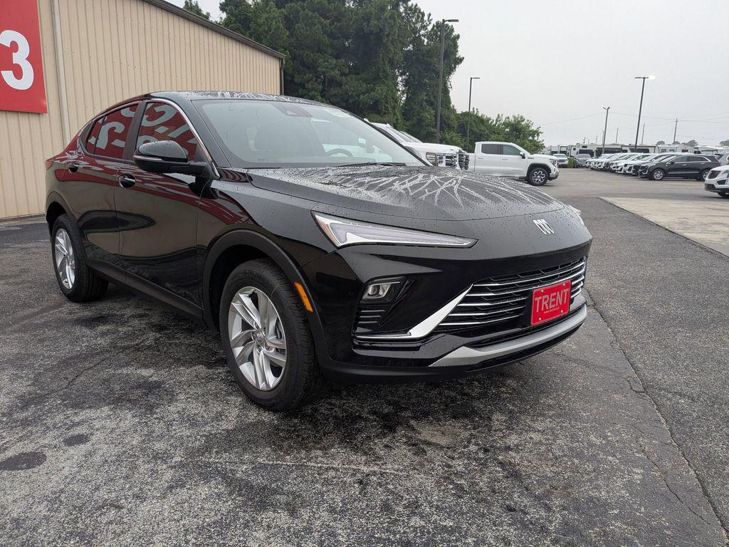 new 2025 Buick Envista car, priced at $26,725