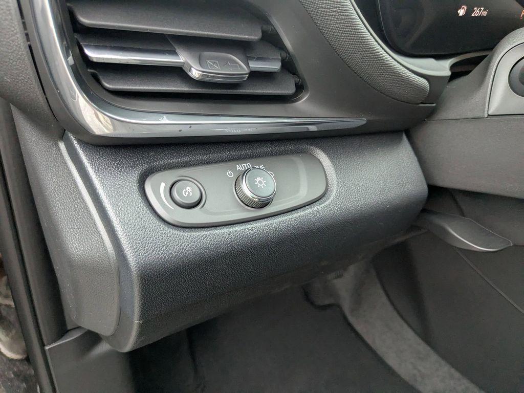 new 2025 Buick Envista car, priced at $26,725