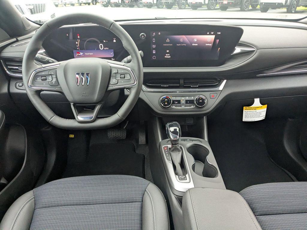 new 2025 Buick Envista car, priced at $26,725