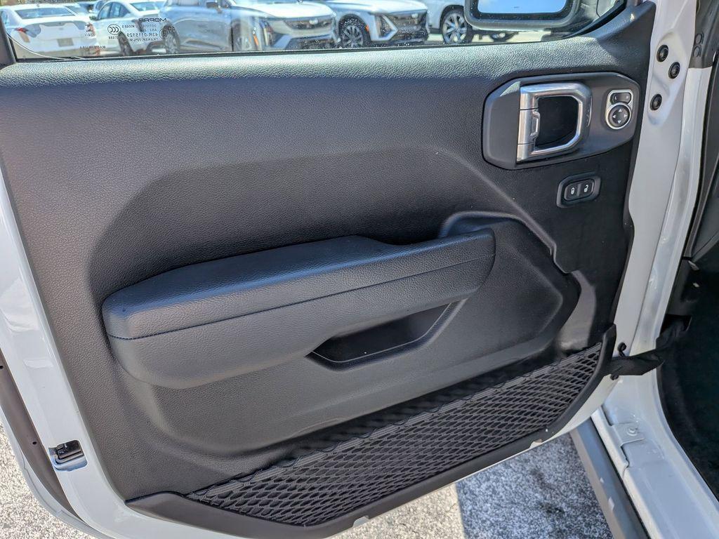 used 2025 Jeep Gladiator car, priced at $36,595