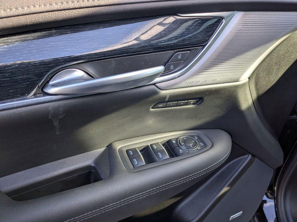 used 2025 Cadillac XT5 car, priced at $38,495