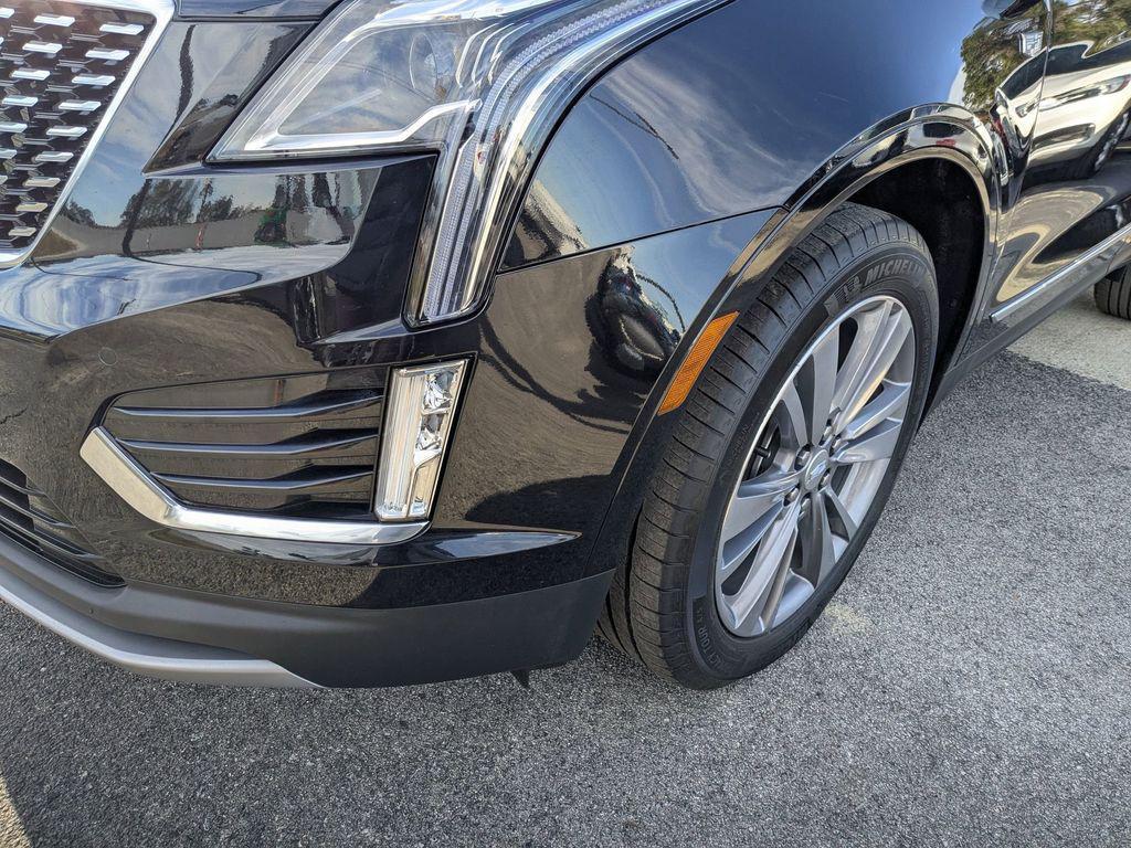 used 2025 Cadillac XT5 car, priced at $38,495
