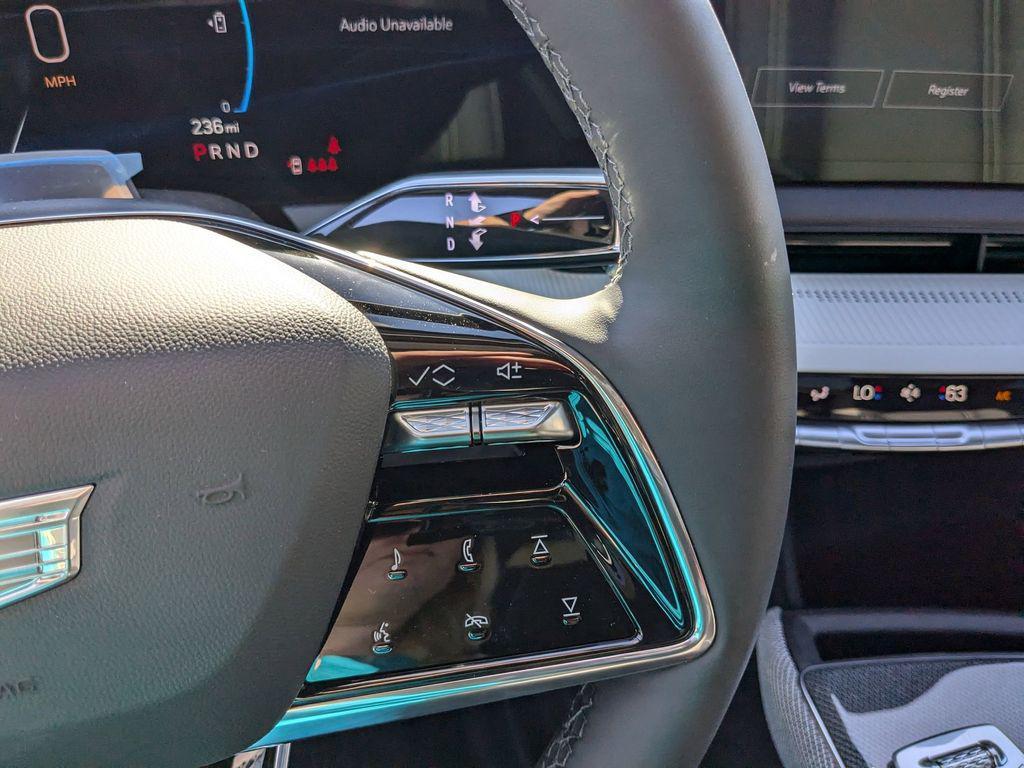 new 2025 Cadillac OPTIQ car, priced at $53,777