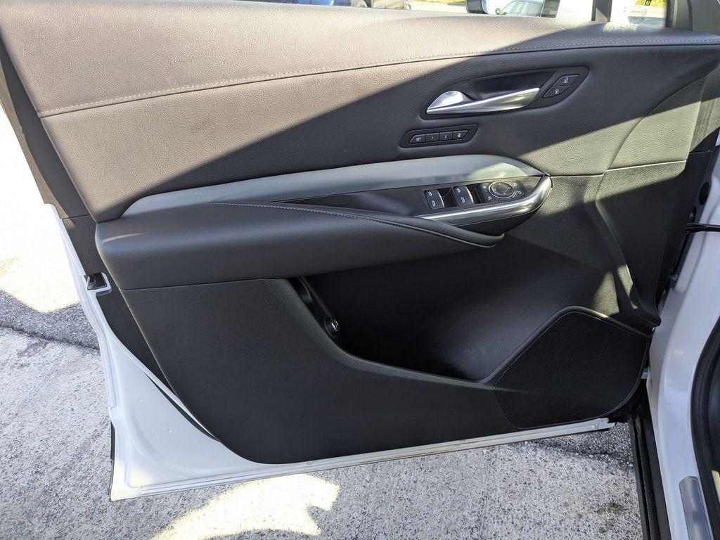 used 2023 Cadillac XT4 car, priced at $27,195