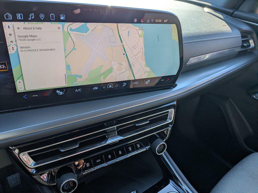 used 2025 Chevrolet Traverse car, priced at $35,500