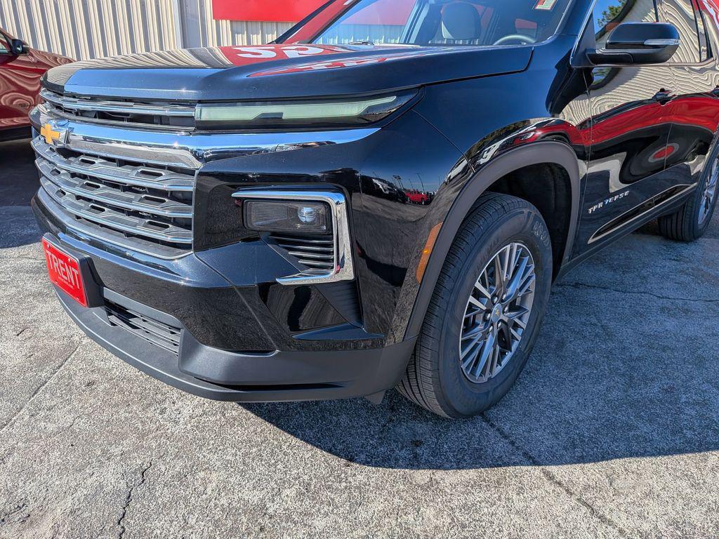 used 2025 Chevrolet Traverse car, priced at $35,500