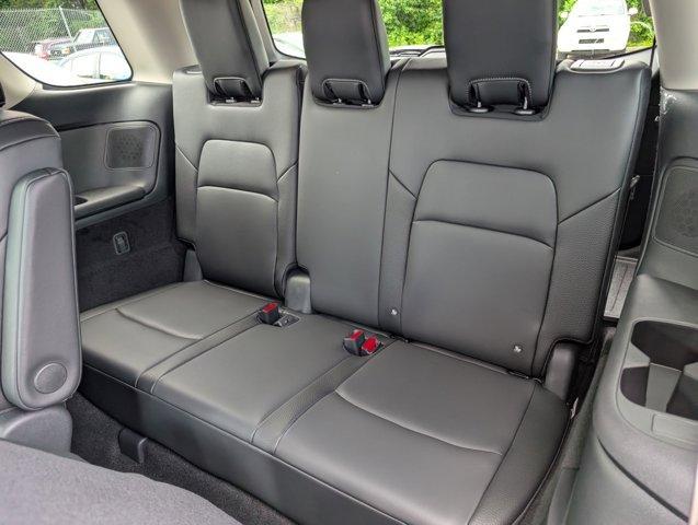 new 2025 Nissan Pathfinder car, priced at $39,502