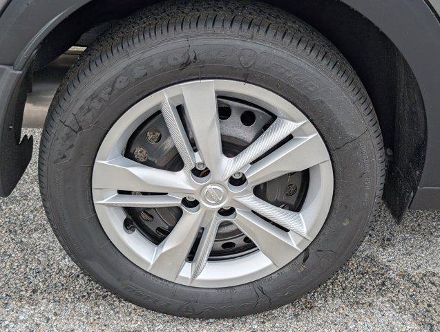 new 2025 Nissan Kicks Play car, priced at $21,847