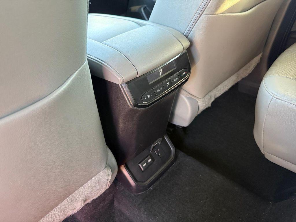 used 2023 Toyota Highlander car, priced at $32,999