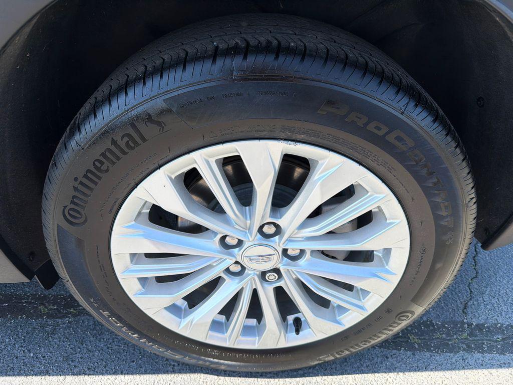 used 2024 Cadillac XT4 car, priced at $28,796