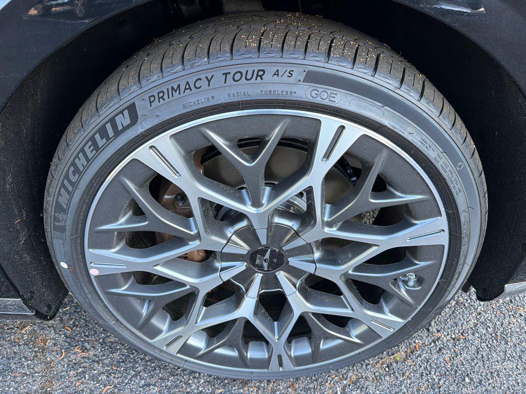 new 2026 Genesis G90 car, priced at $105,480
