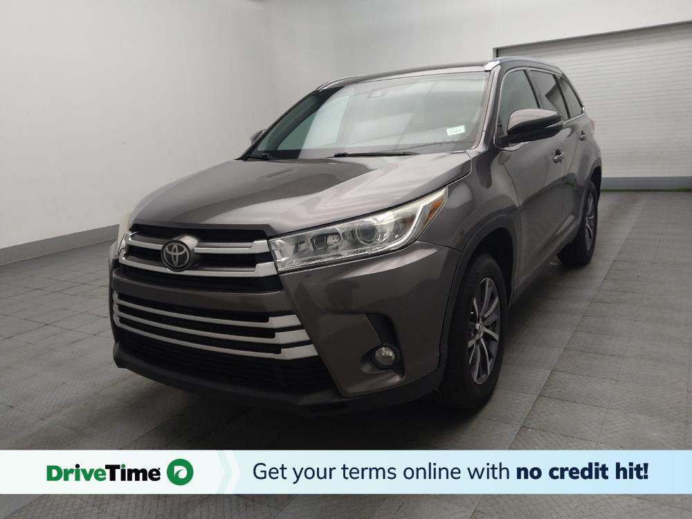 used 2019 Toyota Highlander car, priced at $24,895