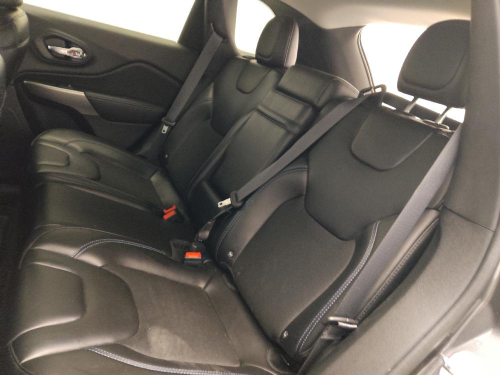 used 2019 Jeep Cherokee car, priced at $17,195