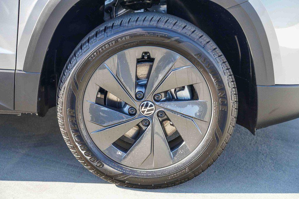 new 2026 Volkswagen Taos car, priced at $25,677