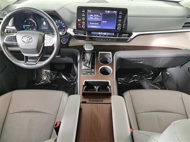 used 2024 Toyota Sienna car, priced at $36,977