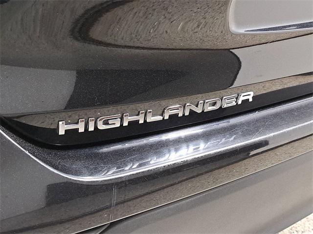 used 2023 Toyota Highlander Hybrid car, priced at $28,977