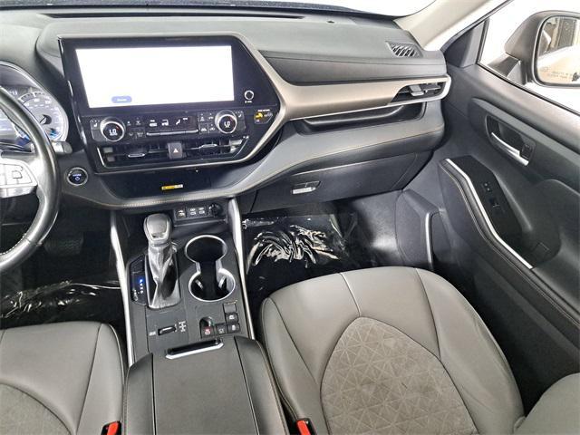 used 2023 Toyota Highlander Hybrid car, priced at $28,977