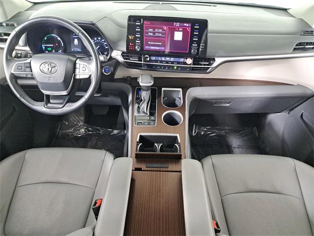 used 2024 Toyota Sienna car, priced at $35,999